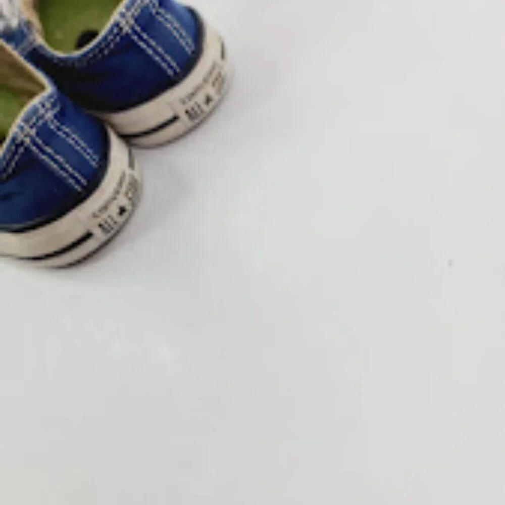 Converse Boy's Blue Chuck All Star‎ Denim Low Top Athletic Sneaker Size US 4